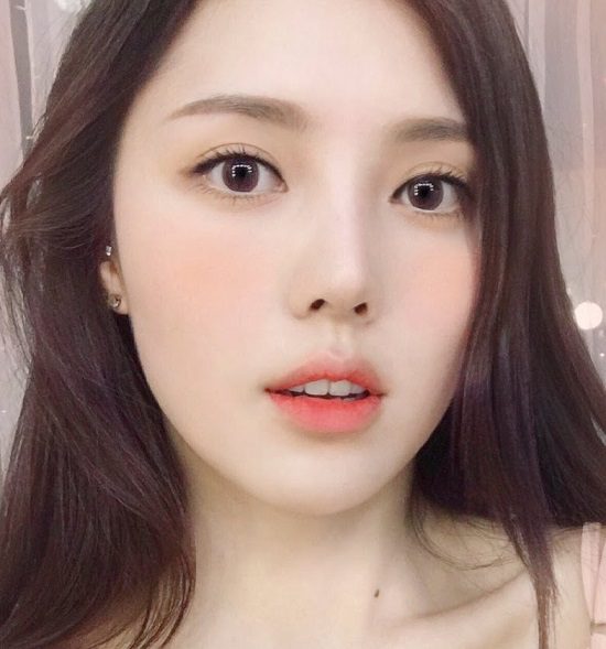 Bấm mí Hàn Quốc ở đâu đẹp nhất