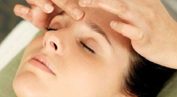 Massage chống sụp mí Massage chống sụp mí