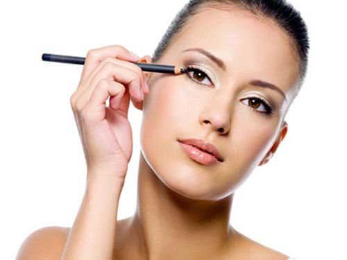 Cách đánh mắt bị sụp mí