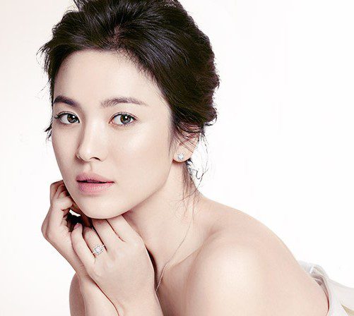 Make up cho cô nàng mũi tẹt