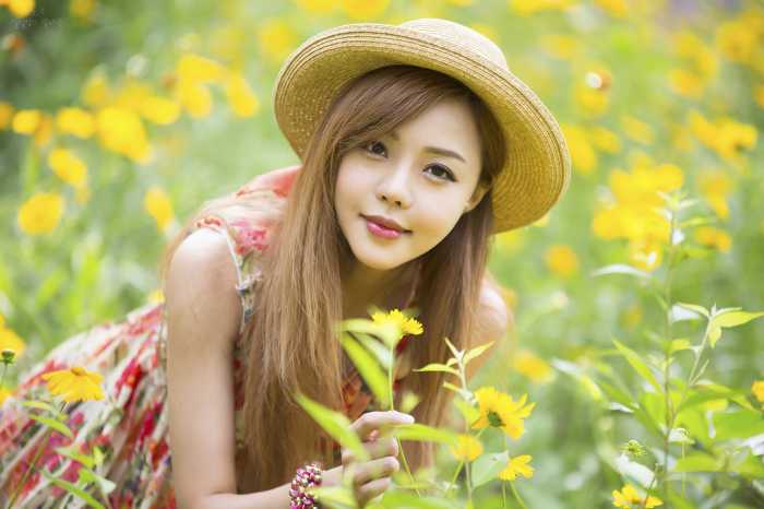 Đôi mắt biết cười là gì