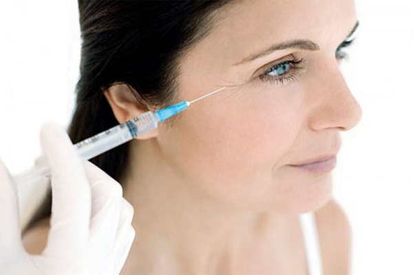 Cách xóa nếp nhăn ở khóe mắt