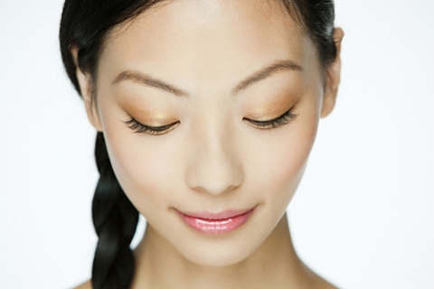 Hạ thấp gò má cao