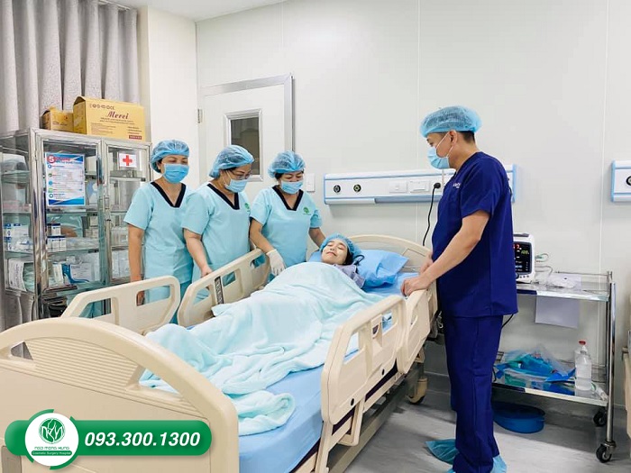 Hút mỡ căng da bụng Hút mỡ căng da bụng