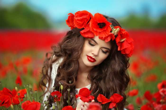 Cách đánh son tạo môi trái tim