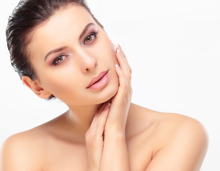 Xóa nếp nhăn bằng công cụ healing brush