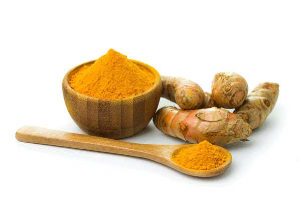Làm hồng vùng kín bằng bột nghệ