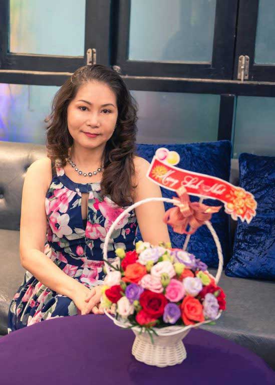 Căng da mặt