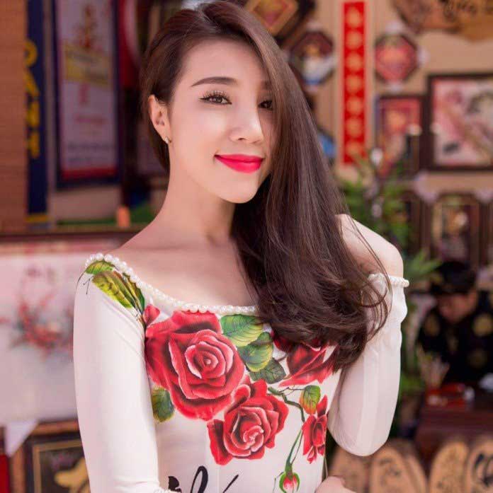Nâng ngực nội soi