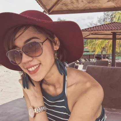 Thu mỏng môi
