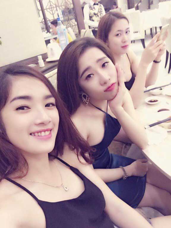Nâng ngực nội soi