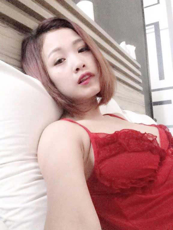 Nâng ngực nội soi