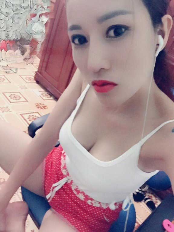 Nâng ngực nội soi