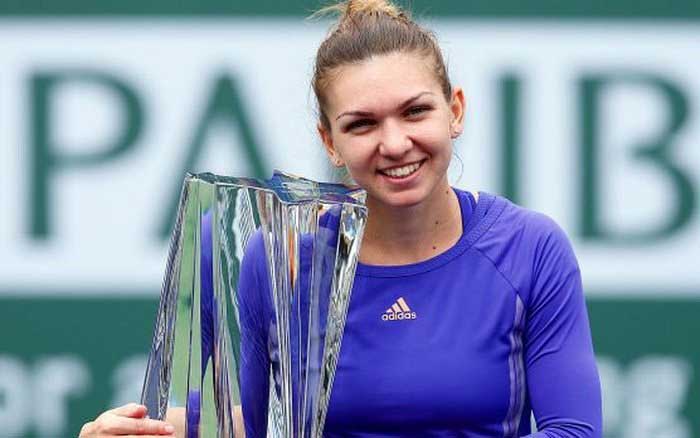 Simona Halep phẫu thuật ngực