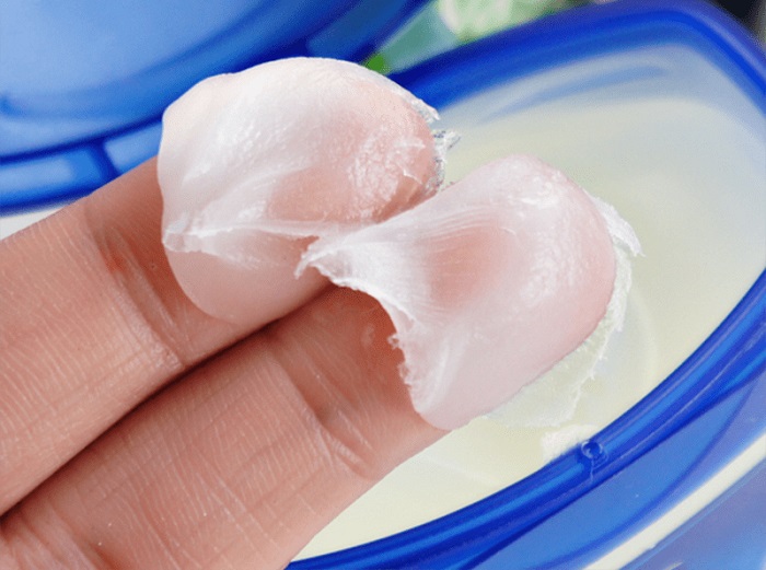 Tăng size vòng 1 bằng Vaseline được thực hiện như thế nào?
