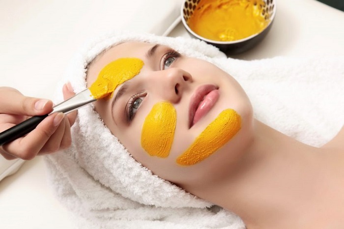 làm trắng da mặt bằng mật ong và bột nghệ làm trắng da mặt bằng mật ong và bột nghệ