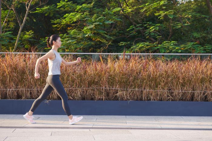 Đi bộ có giảm mỡ bụng dưới không