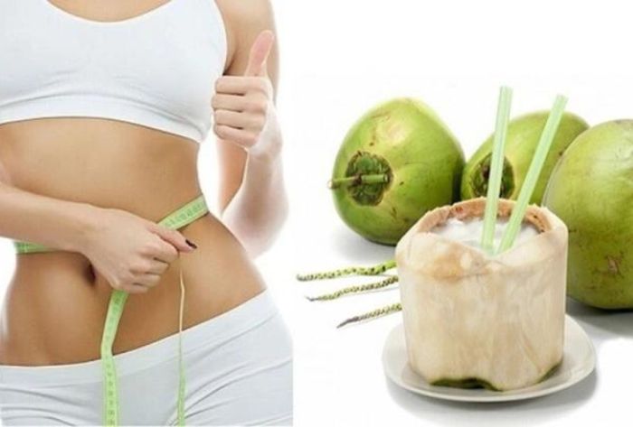 Uống nước dừa có giảm mỡ bụng không Uống nước dừa có giảm mỡ bụng không