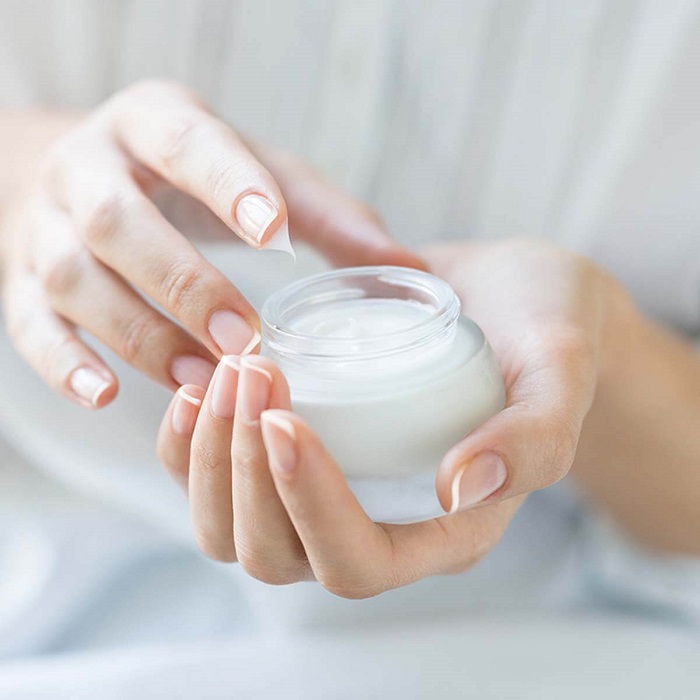 kem dưỡng trắng da mặt giá bình dân