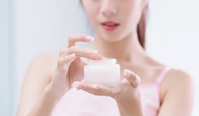 kem dưỡng trắng da mặt giá bao nhiêu tiền