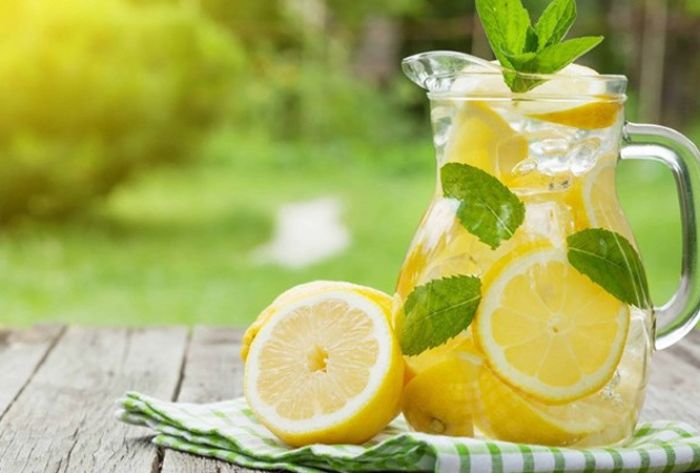 Uống nước chanh có giảm mỡ bụng không