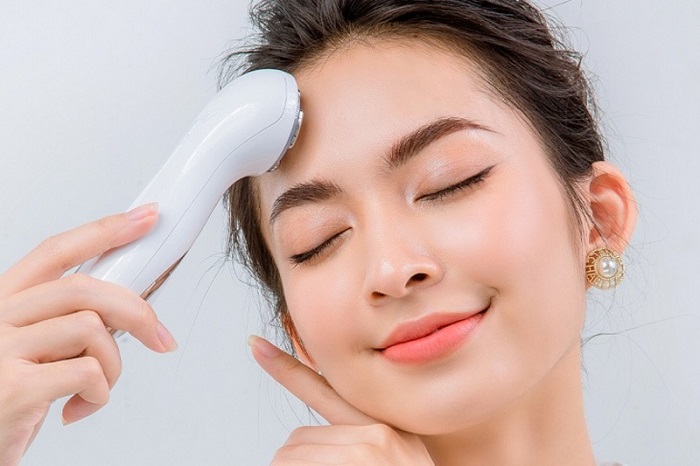 máy làm trẻ hóa da mặt neutrogena
