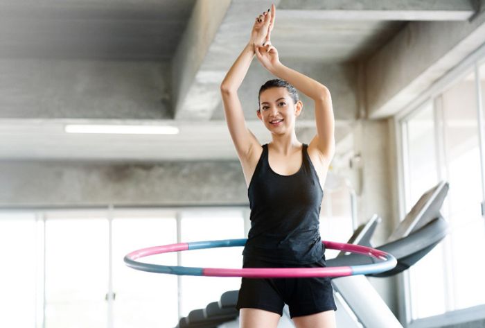 Lắc vòng giảm mỡ bụng vào thời gian nào là tốt