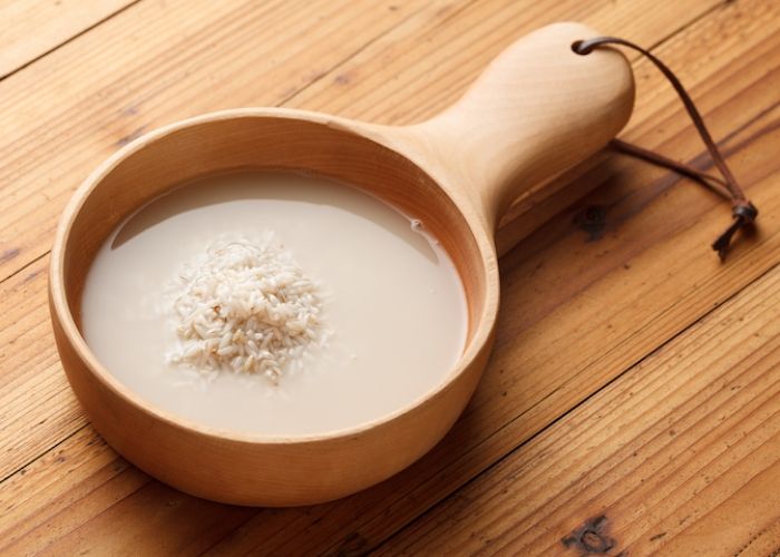 làm đẹp da mặt bằng nước vo gạo
