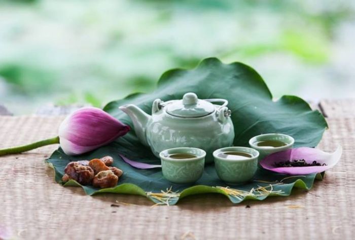 Cách uống lá sen giảm mỡ bụng