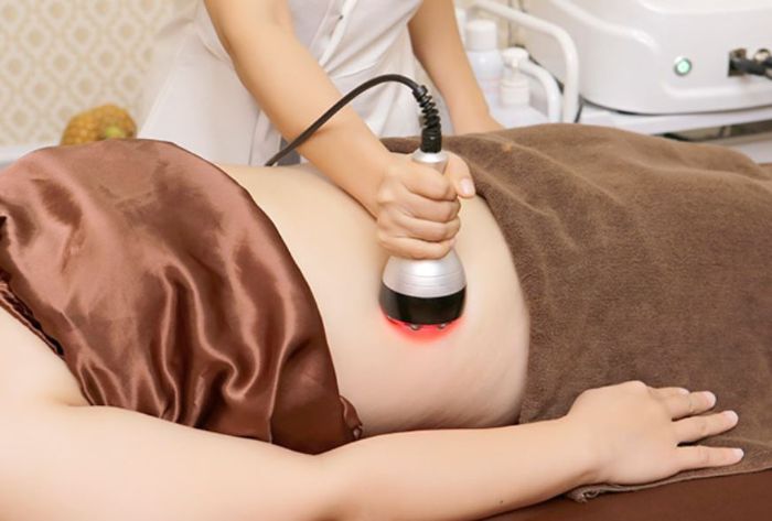 Chiếu đèn hồng ngoại giảm mỡ bụng