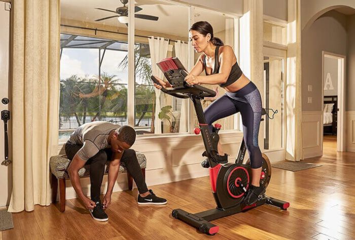 Đạp xe đạp tại nhà có giảm mỡ bụng Đạp xe đạp tại nhà có giảm mỡ bụng