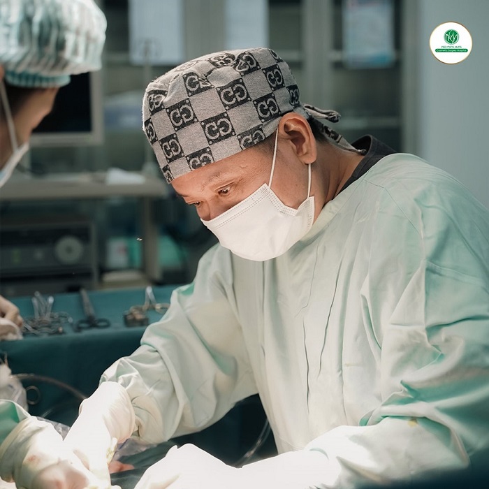 Bác sĩ Ngô Mộng Hùng Bác sĩ Ngô Mộng Hùng