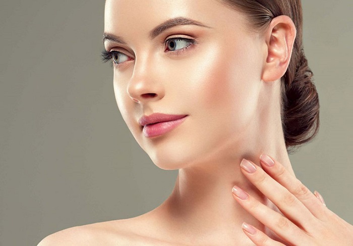 Hút mỡ bụng tiêm vào mặt