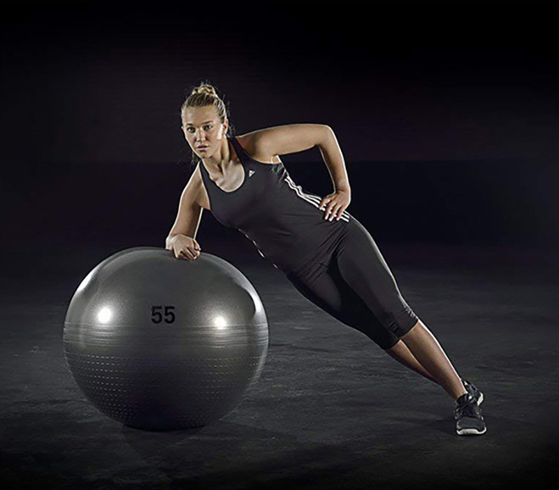 Sử dụng bóng Adidas ADBL-11245GR