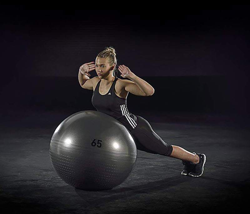 Bóng thể dục Adidas ADBL-11246GR 2 Sử dụng bóng Adidas ADBL-11246GR