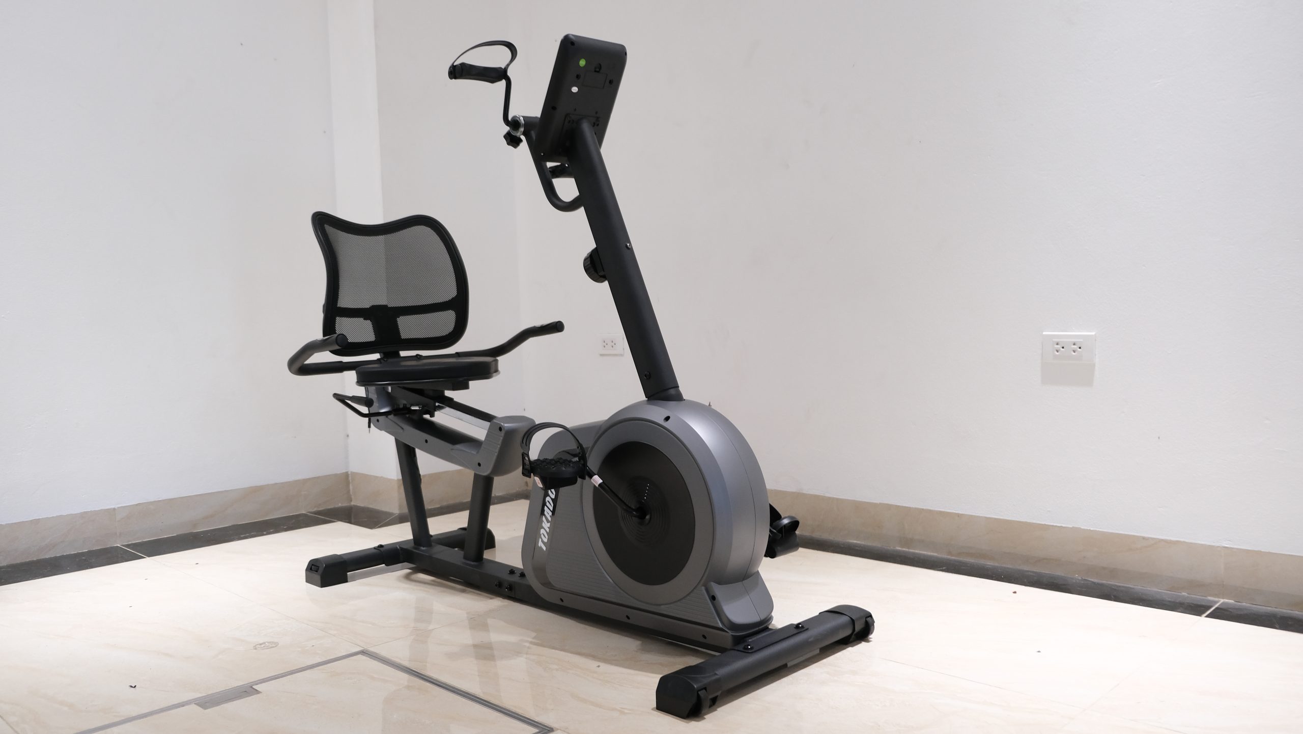 Xe đạp phục hồi chức năng TK8601R 5 Xe đạp phục hồi chức năng TK8601R