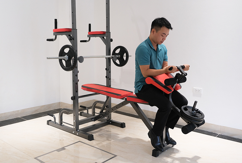 Giàn tập tạ đa năng 2016 15 Tập tay với giàn tập tạ 2016