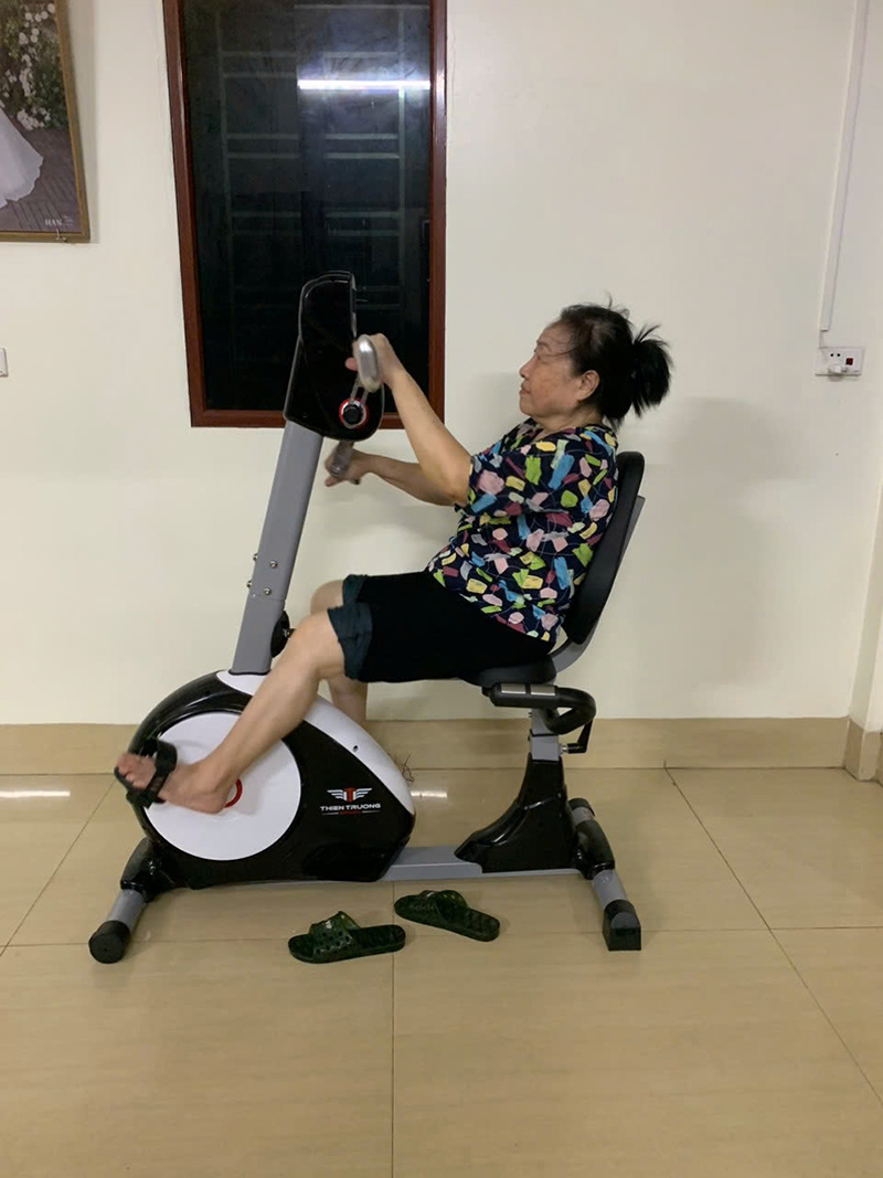 Xe đạp tập phục hồi chức năng K8602R 7 z6693118856796 e013f3da838f3d47eab69bbba870aee2