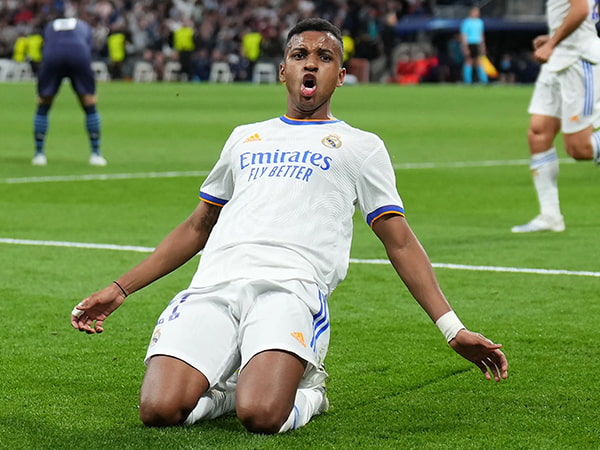 RW là gì trong bóng đá? Top 5 cầu thủ nổi tiếng từ vị trí RW 8 Rodrygo Silva de Goes.