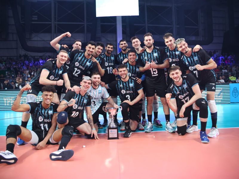 Khám phá top 10 đội bóng chuyền nam mạnh nhất thế giới 9 Đội tuyển bóng chuyền nam Argentina là một trong những đội có ảnh hưởng trong làng bóng chuyền thế giới