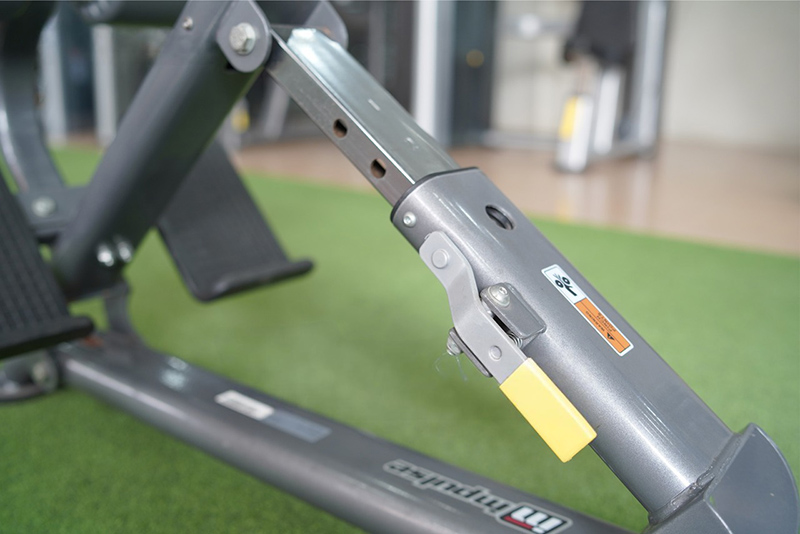 Ghế tập có nhiều mức điều chỉnh độ dốc