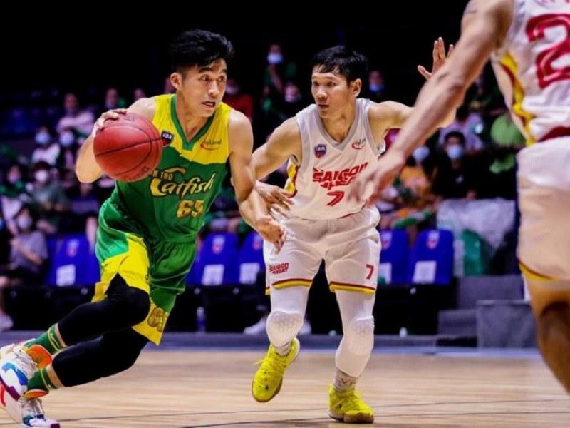 Luật 5 giây trong khu vực bóng rổ 