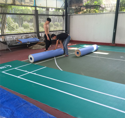 Làm sân cầu lông 