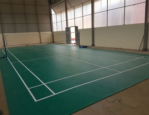 Sân cầu lông tại BHXH huyện Tuần Giáo
