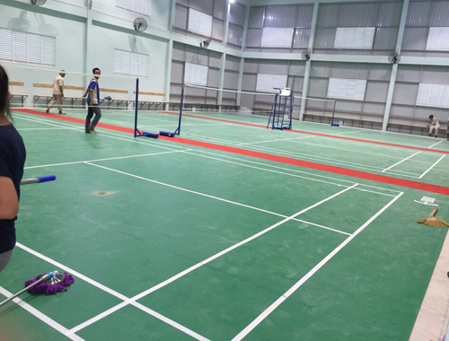 Thi công sân cầu lông tại Trường THPT Phú Lâm - TpHCM 6 Sân cầu lông tại TP.HCM hoàn chỉnh