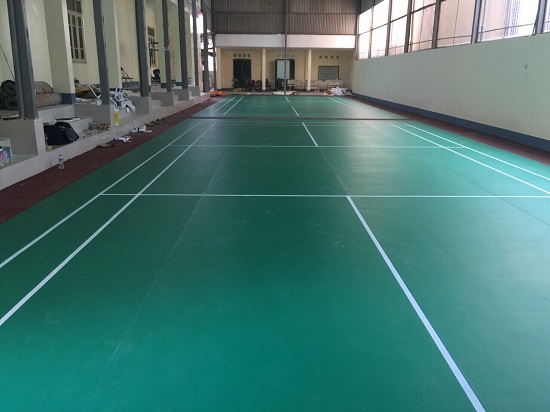 Thi công sân cầu lông 