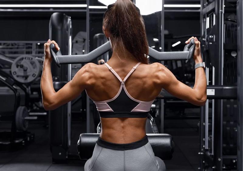 Lat Pulldown là gì? Cách tập để phát triển cơ xô hiệu quả nhất? 1 Lat Pulldown là gì?