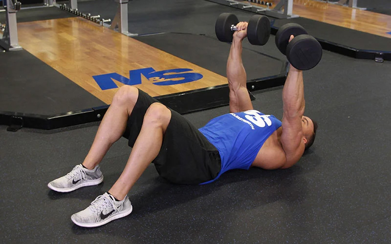Dumbbell Bench Press - Bài tập ngực với tạ đơn tốt cho Gymer 6 Bài tập Dumbbell Floor Press
