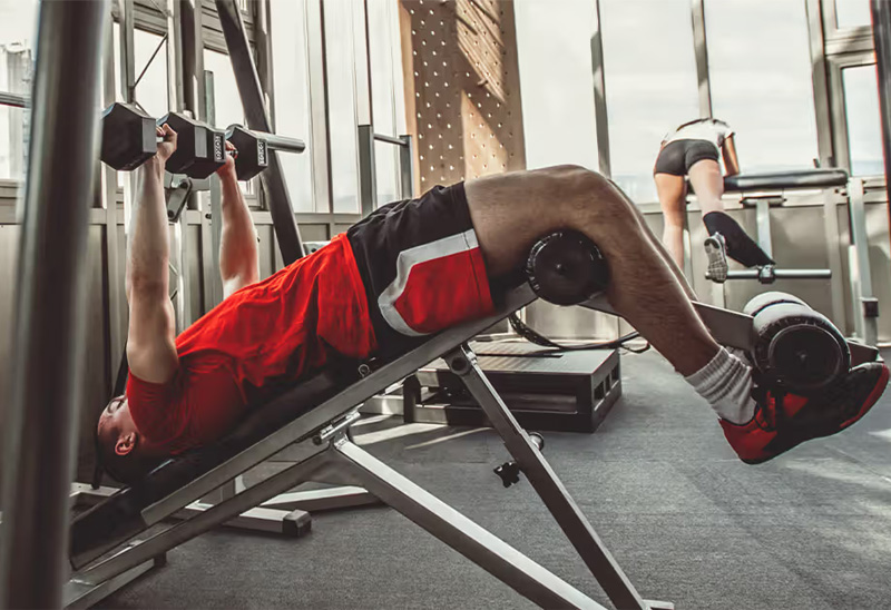 Dumbbell Bench Press - Bài tập ngực với tạ đơn tốt cho Gymer 5 Bài tập Single Arm Dumbbell Bench Press