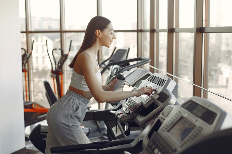 bài tập với máy chạy bộ 